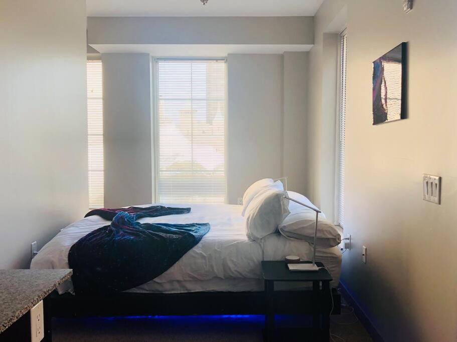 King Size In Heart Of Downtown Columbus